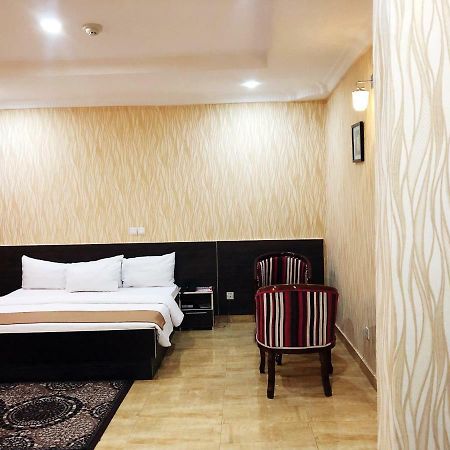 איבאדן Fawzy Hotel מראה חיצוני תמונה