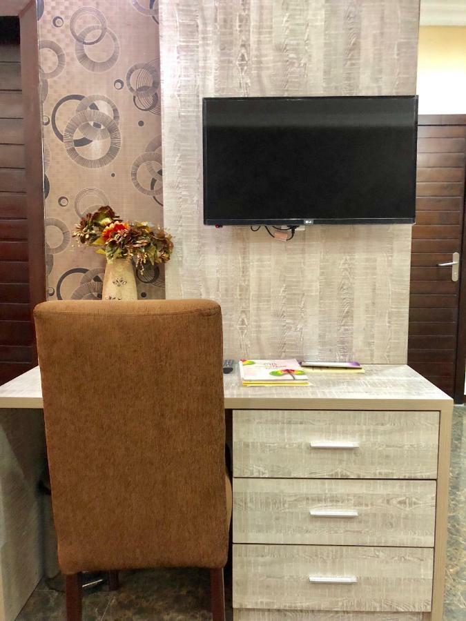 איבאדן Fawzy Hotel מראה חיצוני תמונה