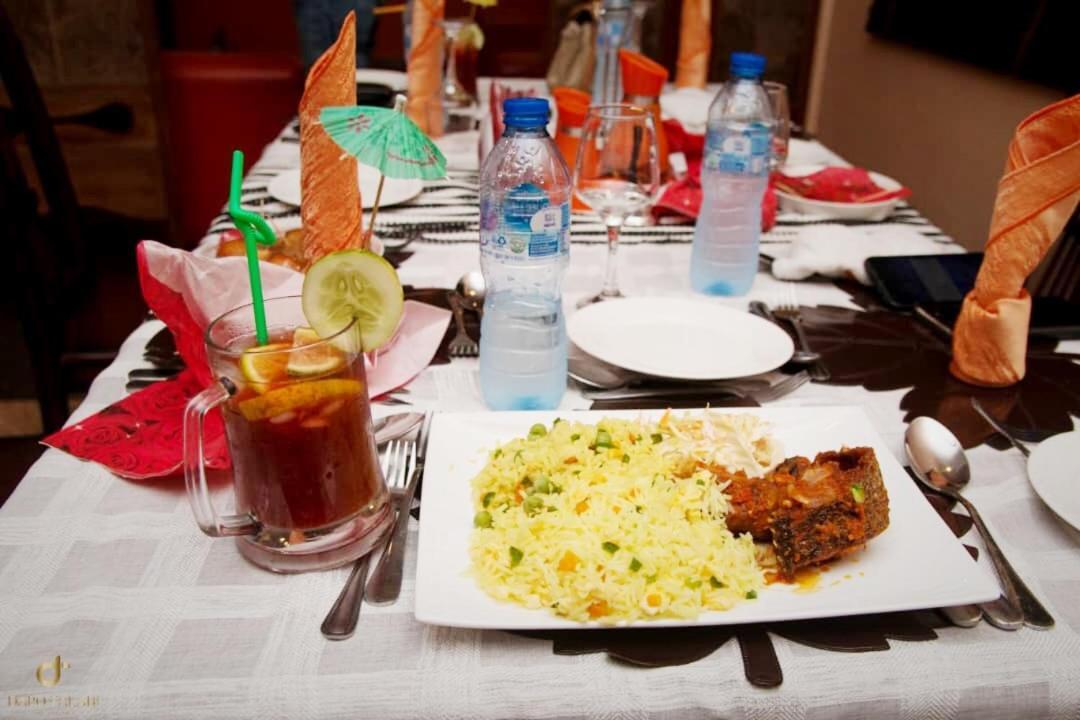 איבאדן Fawzy Hotel מראה חיצוני תמונה